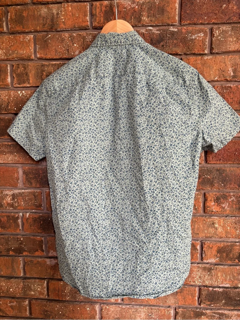 J. Crew Short-Sleeve Button-Down Shirt in Moss Green Floral